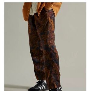 Men's Paisley Patterned Pants - Multicolor
